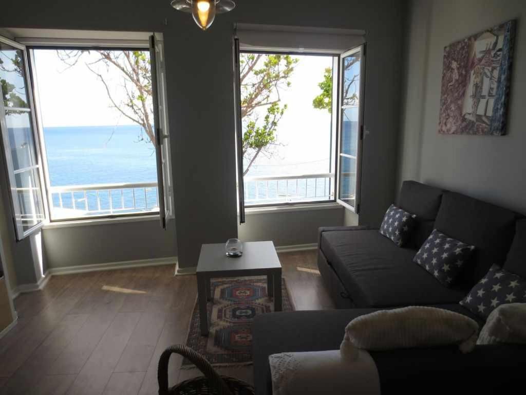 Barreirinha II Near Old Town With Nice Ocean Views 丰沙尔 外观 照片
